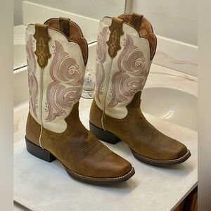 Vintage Justin Women’s Cowboy boots Size 8B , great condition, perfect bottom